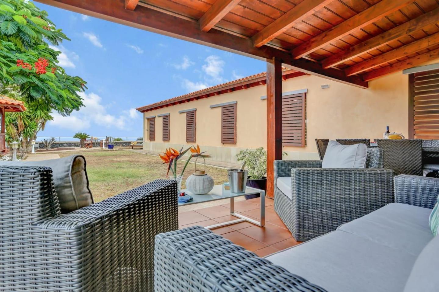 Villa Charly Puerto de la Madera Exterior photo